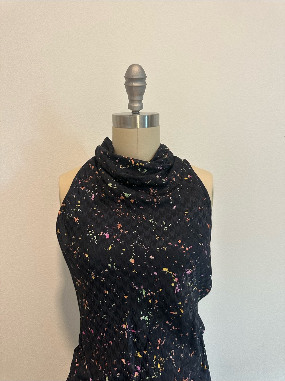 Raquel Allegra Silk Wrap Midi Dress - Picture 11 of 12